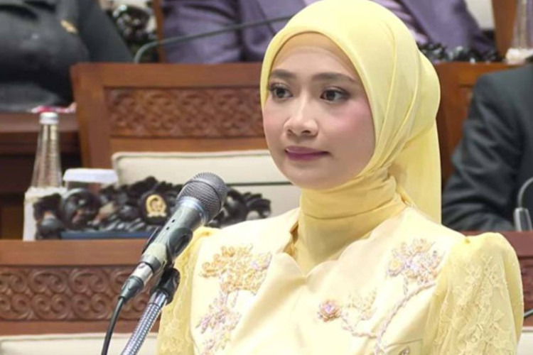 Adela Kanasya Adies, Putri Adies Kadir Resmi Dilantik Menjadi Anggota DPR 2024-2029
