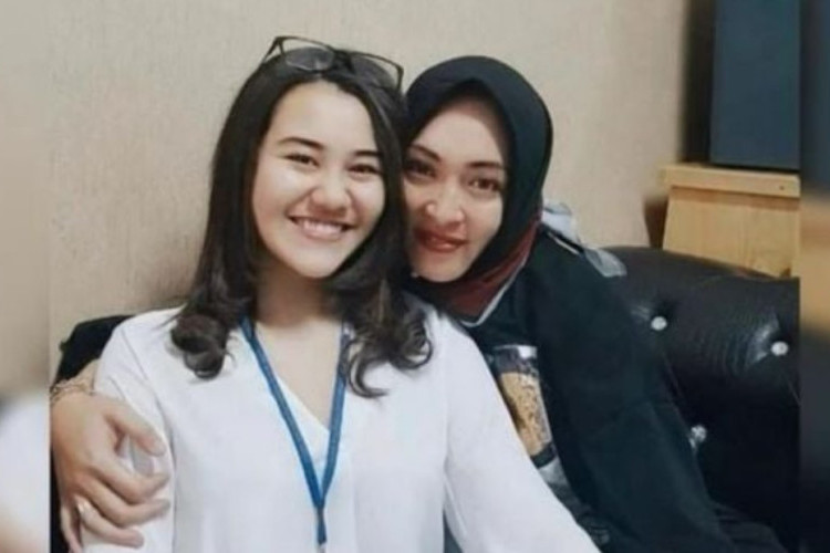 Angelina Sondakh Diduga Tak Akur dengan Aaliyah Massaid, Pengakuan Sang Ibu Tiri Ungkapkan Kerinduannya!