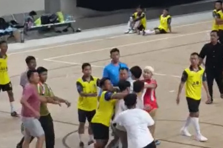 Video Viral Oknum ASN Pemkab Bojonegoro yang Ricuh Saat Pertandingan Futsal Ramai Dirujak Netizen
