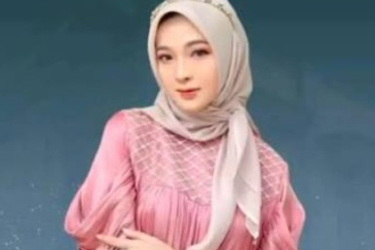 Siapa Ning Najma Tsuroyya? Putri Ulama Tuban Lulusan UIN Malang Berprestasi Calon Pendamping Kadam Sidik