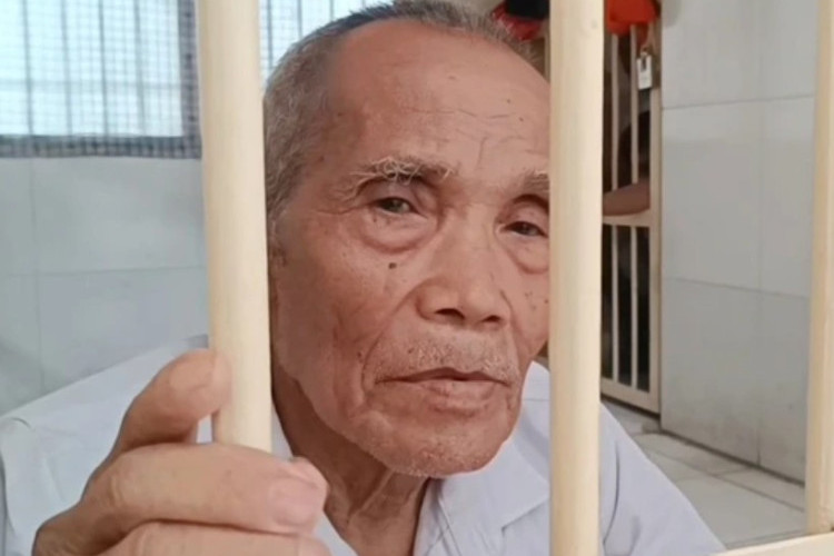 Kronologi Kasus Kakek Mujiran, Miris! Begini Nasib Pilu Lansia 74 Tahun yang Dipenjarakan PTPN I Usai Ambil Getah Sisa