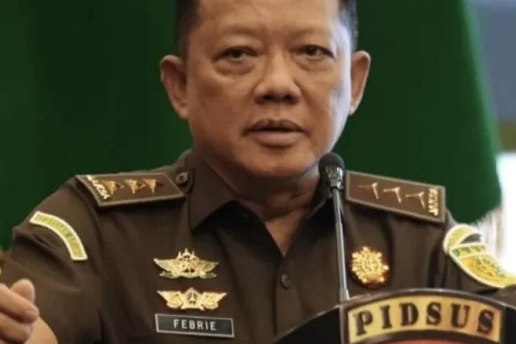 Profil Febrie Adriansyah, Jampidsus yang Kediamannya Dijaga Ketat Oleh TNI Atas Permintaan Kejagung