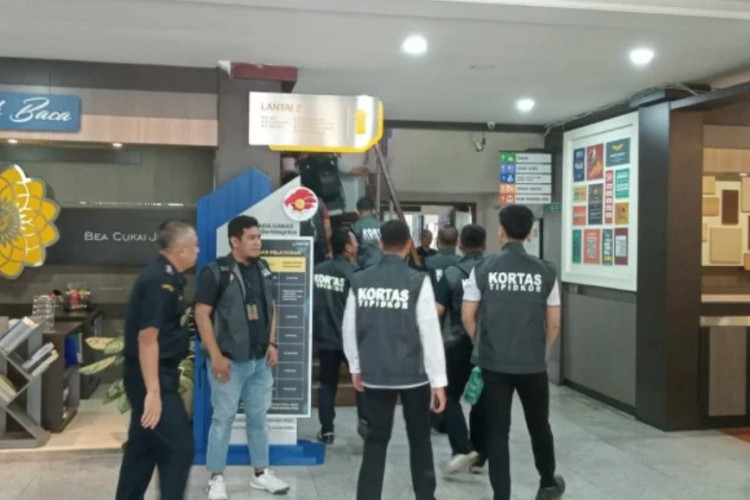 Viral! 30 Pegawai Bea Cukai Juanda Disidak Polisi, Diduga Terlibat Kasus Impor HP Ilegal