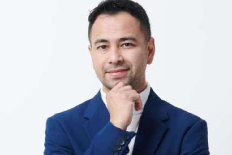 HEBOH! Raffi Ahmad Dituding Bagi-Bagi Jabatan, Sang Ibunda Langsung Pasang Badan