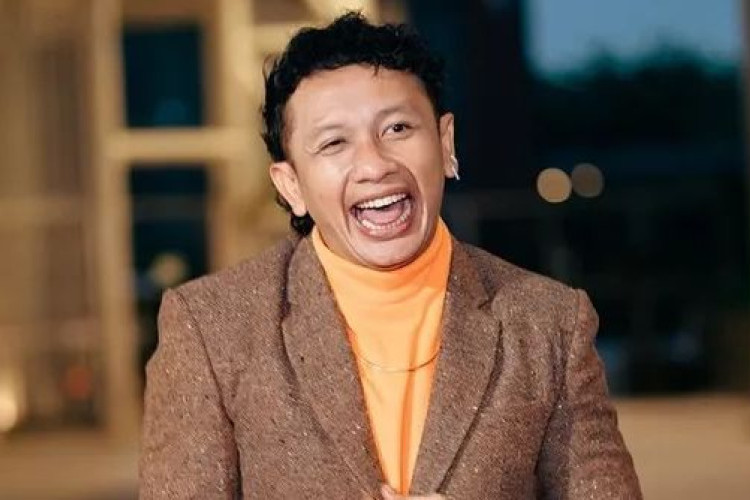 Profil dan Biodata Erick Estrada: Perjalanan Karier dari Penghuni Terakhir hingga Jadi Bintang Utama Film Semua Akan Baik-Baik Saja