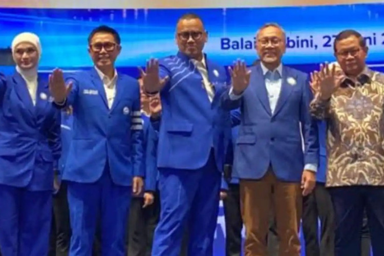 Uya Kuya Gantikan Eko Patrio, Resmi jadi Ketua DPW PAN Dilantik Langsung oleh Zulhas