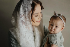 Siapa Orang Tua Kandung Raina? Balita yang Diadopsi Oleh Penyanyi Diva Tanah Air Rossa