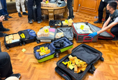 Polisi Temukan Barang Bukti Koper Berisi 24kg Emas, Buntut dari Korupsi PLN ASABRI